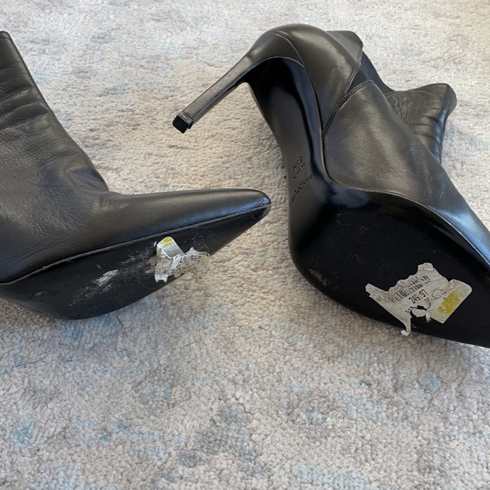 Saint Laurent Booties - Picture 5 of 7